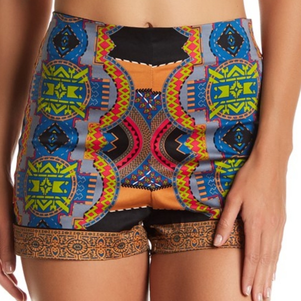 Patterned Stretch Short